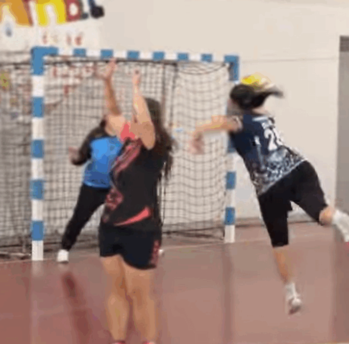 𝐇𝐚𝐧𝐝𝐛𝐚𝐥𝐥 𝐟𝐞́𝐦𝐢𝐧𝐢𝐧 – 𝐐𝐮𝐞𝐥𝐥𝐞 𝐬𝐨𝐢𝐫𝐞́𝐞 ! 𝐁𝐫𝐚𝐯𝐨 𝐌𝐞𝐬𝐝𝐚𝐦𝐞𝐬