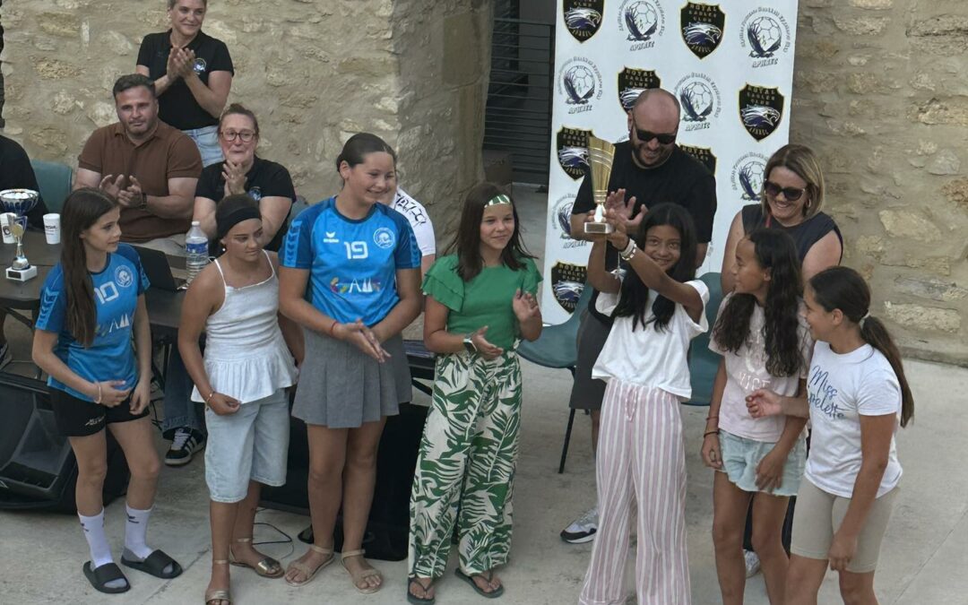 𝐔𝐧 𝐠𝐫𝐚𝐧𝐝 𝐦𝐞𝐫𝐜𝐢 𝐚̀ 𝐌𝐢𝐜𝐡𝐚𝐞𝐥 𝐑𝐞𝐧𝐚𝐮𝐱 !